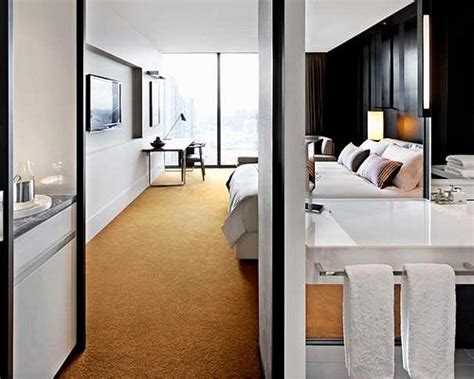 Crown Metropol Melbourne (AU$267) .